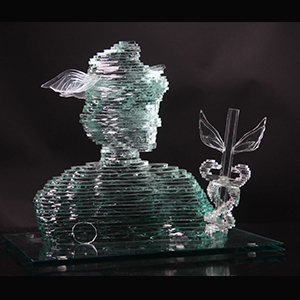 Glas sculptuur kunstenares Marielle Braanker kunst 